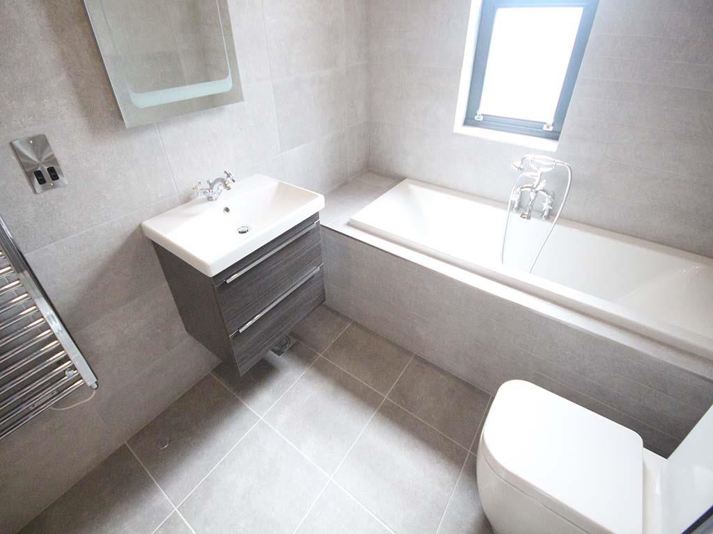 3 bedroom semi-detached house Let Agreed in Barnoldswick - IMG_6517.JPG